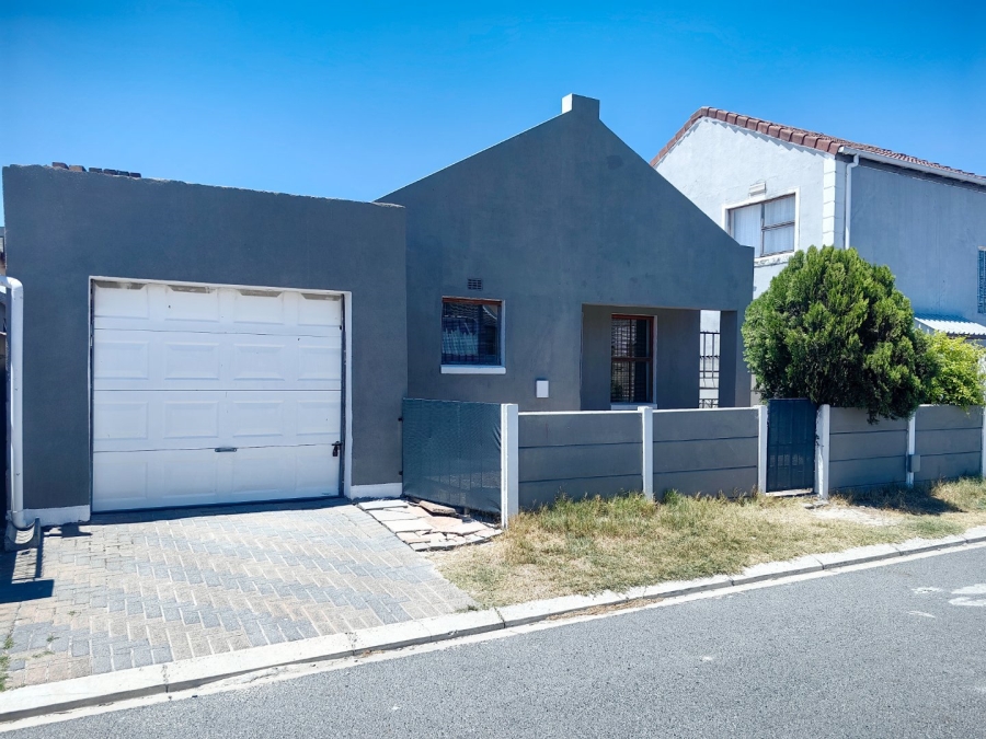 3 Bedroom Property for Sale in Highbury Park Western Cape